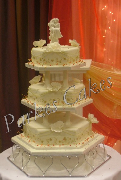 hexagonal 3 tier wedding cake